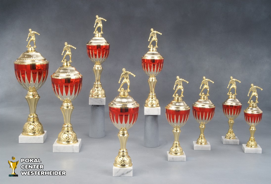 Fußball Pokal 'MIRA' mit Figur
