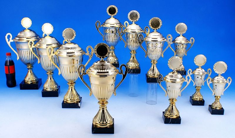 Wanderpokal mit Henkel