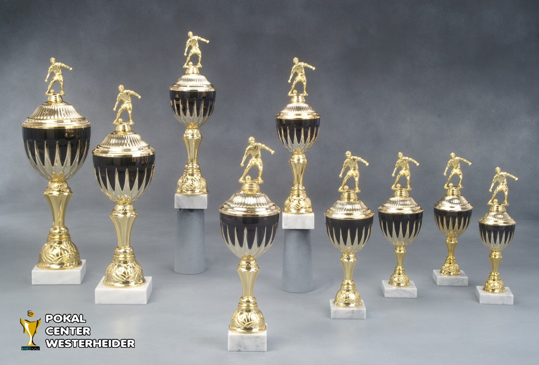 Fußball Pokal 'COLOMBO' mit Figur