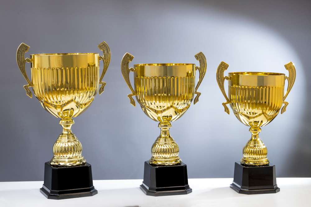 Henkelpokal "Caesar" in Gold